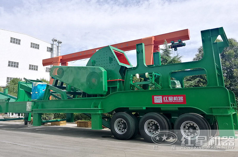 移动式重型锤式破碎机 移动式重型锤式破碎机